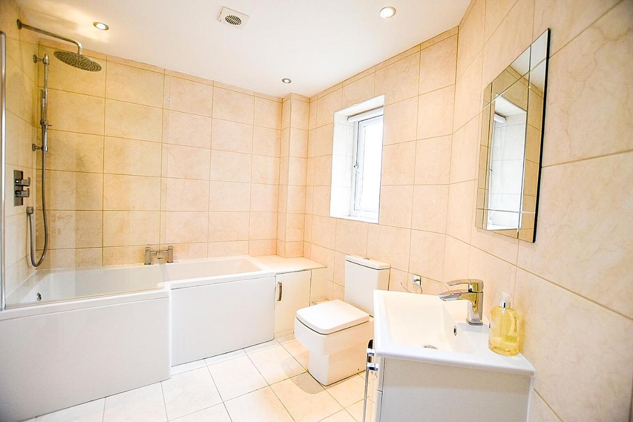 Sunderland Short Stays 2 Bedroom Apartment Free Parking Fulwell Sr6 Exterior photo