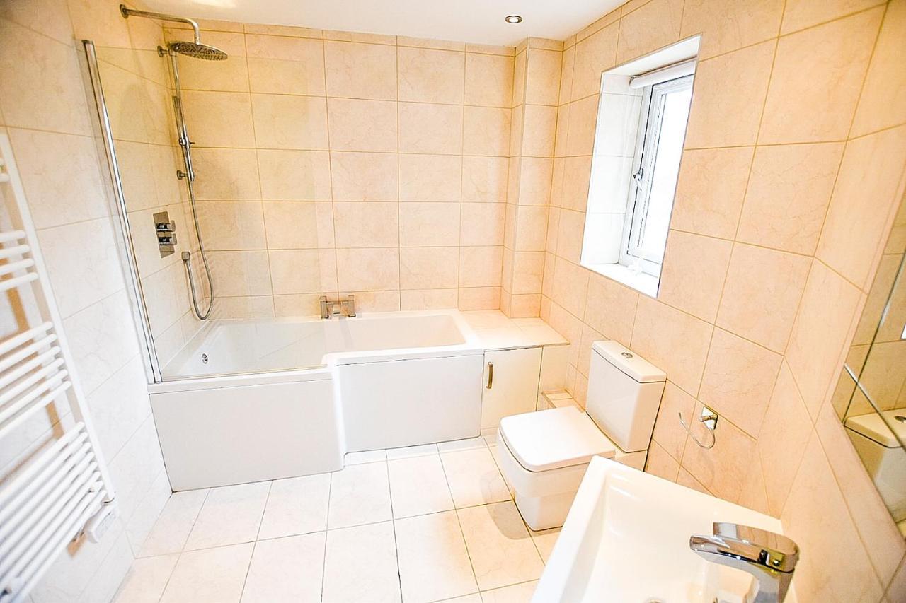 Sunderland Short Stays 2 Bedroom Apartment Free Parking Fulwell Sr6 Exterior photo