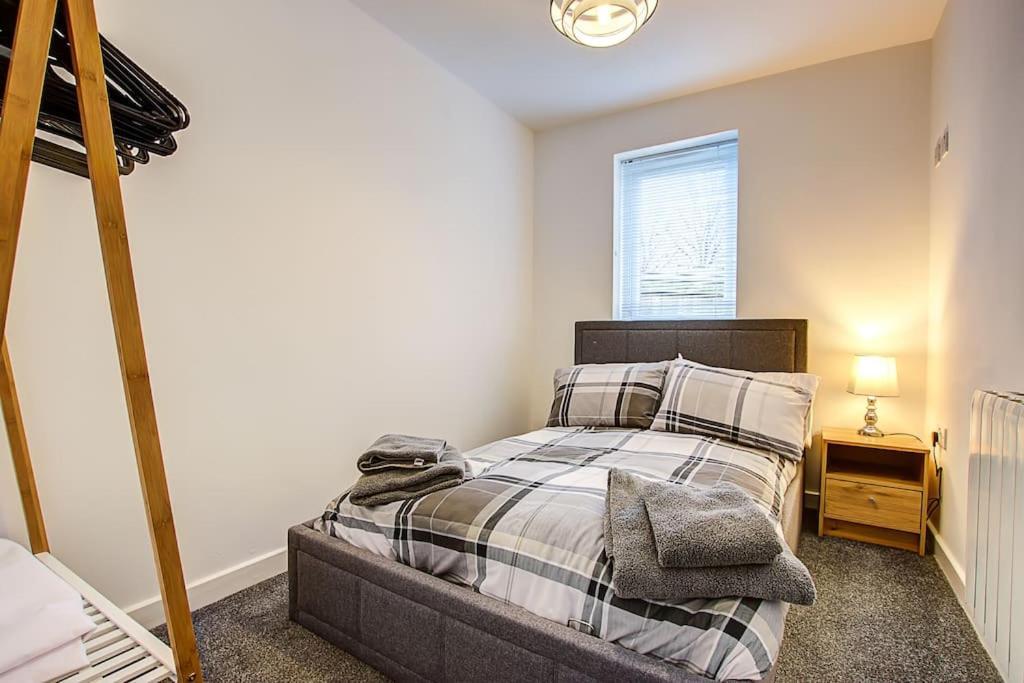 Sunderland Short Stays 2 Bedroom Apartment Free Parking Fulwell Sr6 Exterior photo